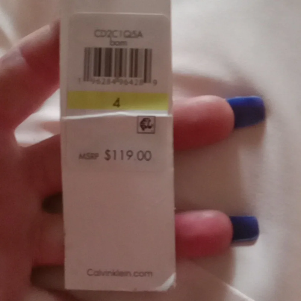 Dress - Picture 4 of 4